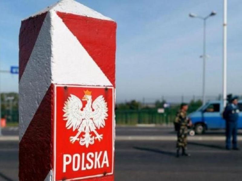 Германия пригрозила ввести пограничный контроль с Польшей